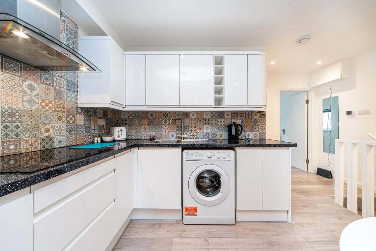 Lovely 3 Bed Flat In A Great Location In London Apartamento Exterior foto