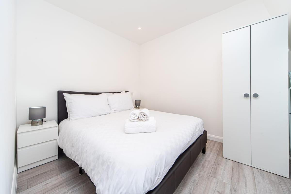 Lovely 3 Bed Flat In A Great Location In London Apartamento Exterior foto